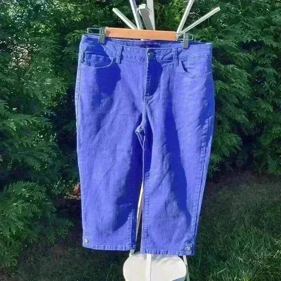 NYDJeans size 12P, cropped with lift tuck technology - Picture 2 of 13